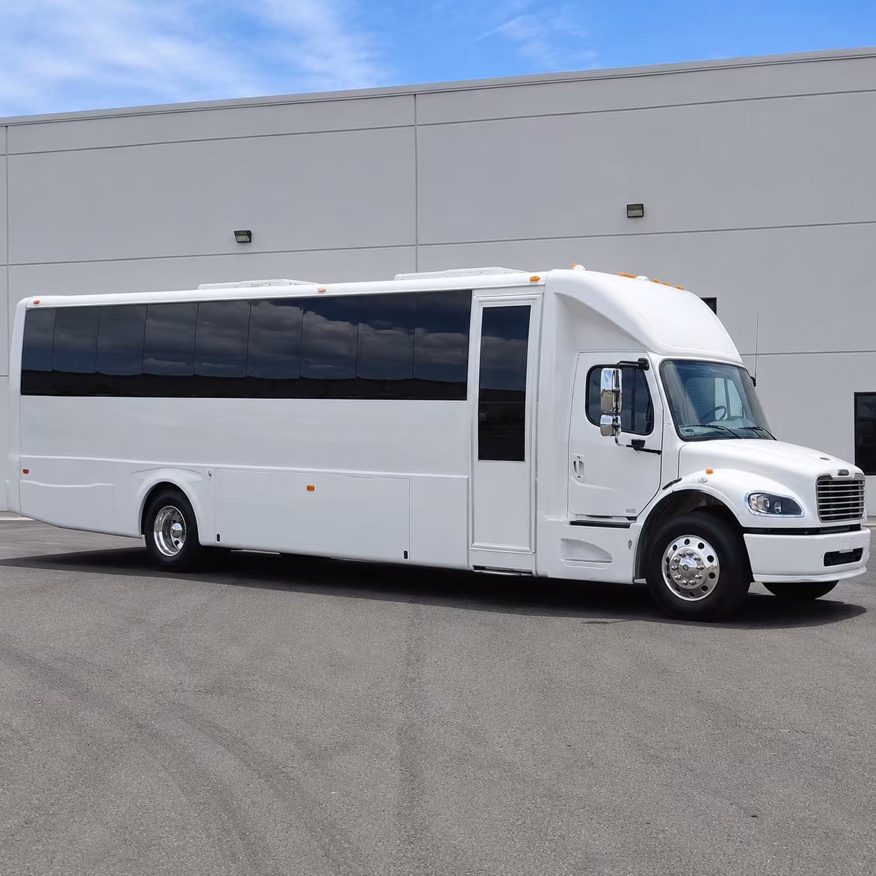 40 Passenger Party Bus Exterior