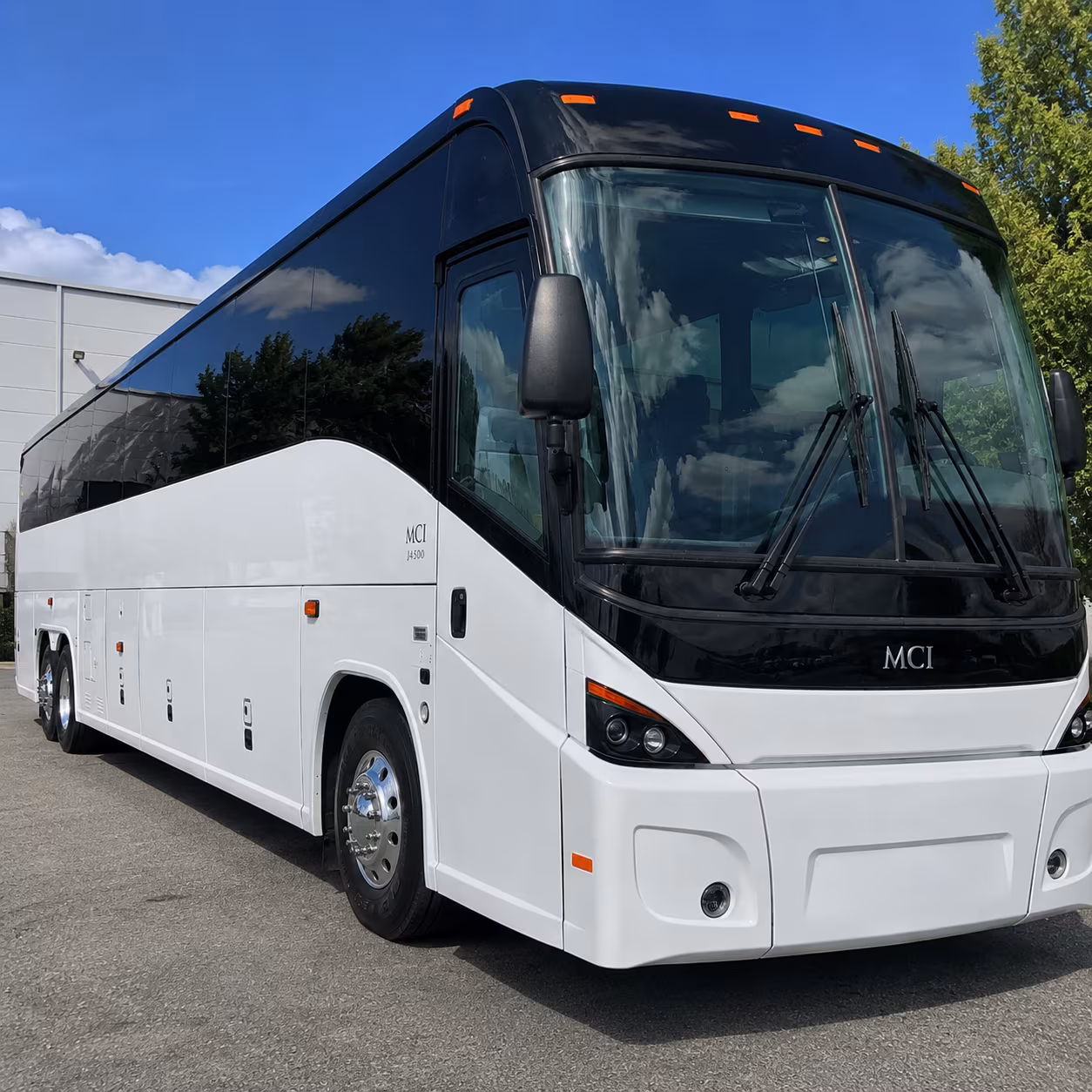 40-56 Passenger Charter Bus Exterior