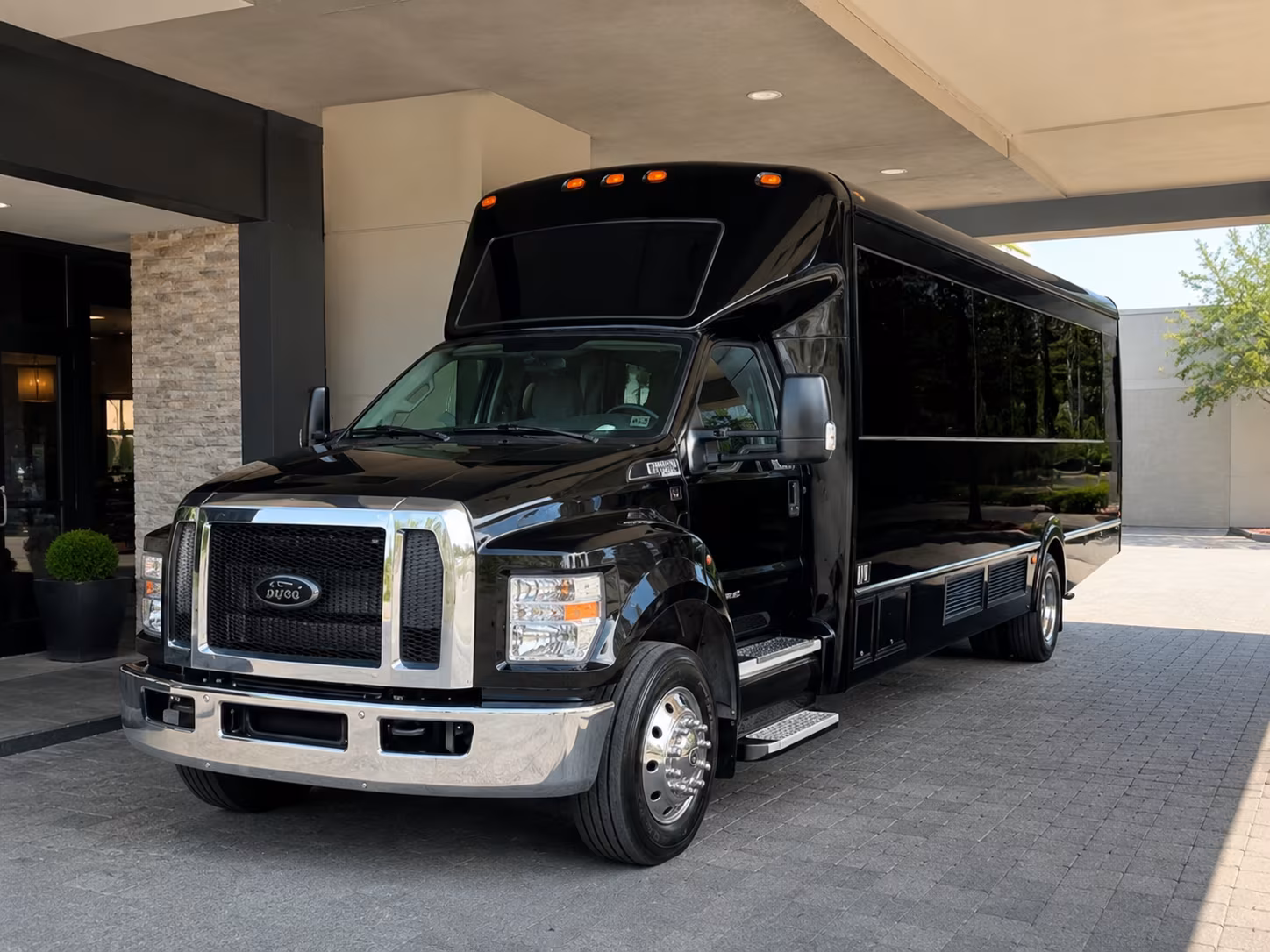 Diamond Bar Birthday, Sweet 16, & Quinceañera Party Bus Rentals