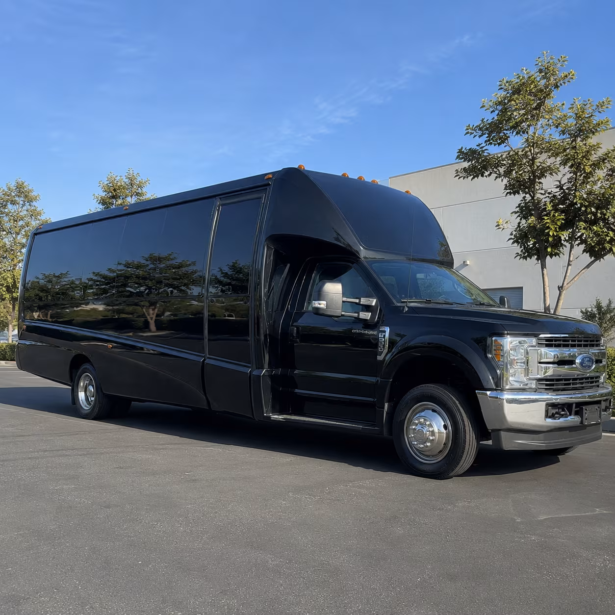Rancho Cucamonga Birthday, Sweet 16, & Quinceañera Transportation group transportation