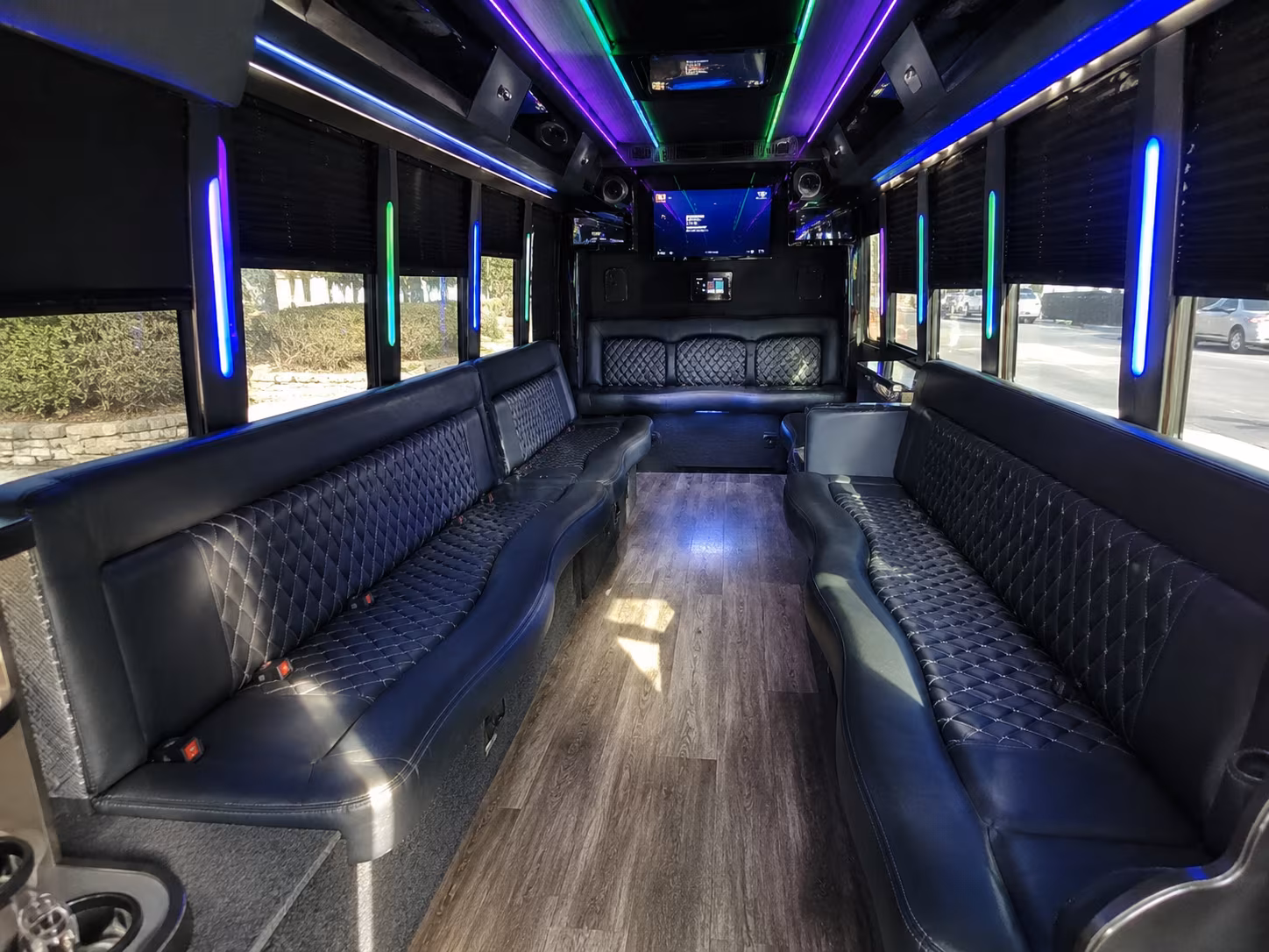 Rancho Cucamonga Birthday, Sweet 16, & Quinceañera Transportation onboard seating