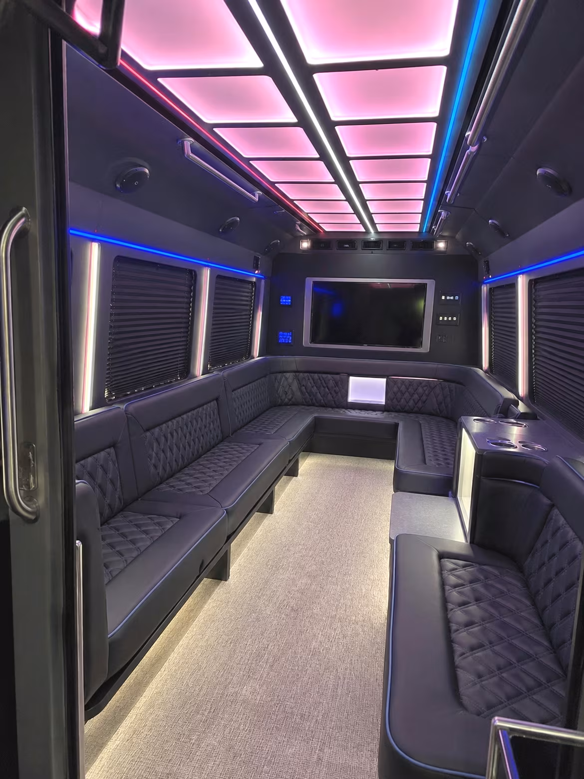 Rancho Cucamonga Prom & Homecoming Transportation group transportation