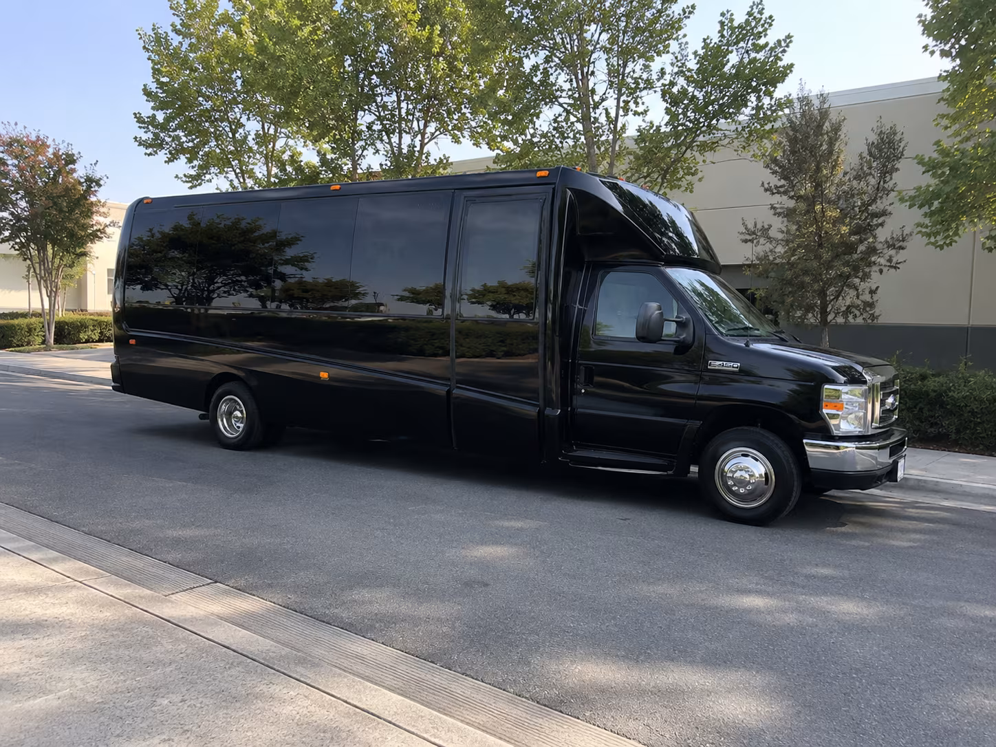 Riverside Party Bus Rental